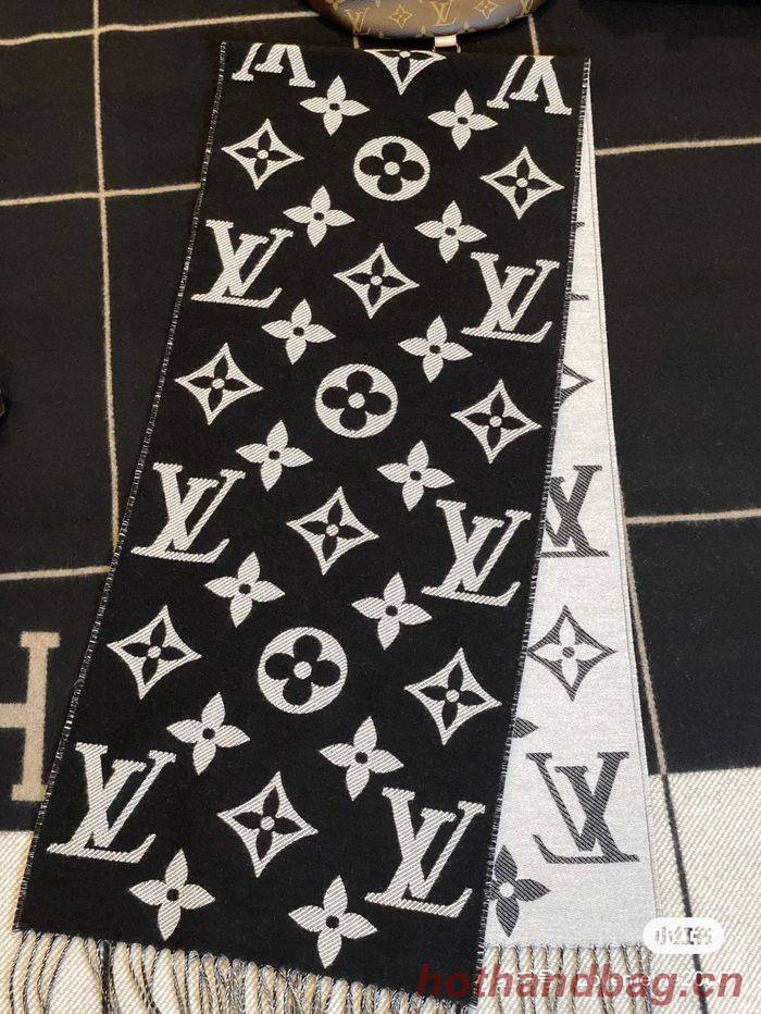 Louis Vuitton Scarf LV00027